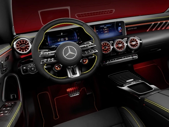 interior_inicio-amg-cla - Automercol Mercedes-Benz en Colombia | Venta y Servicio Técnico